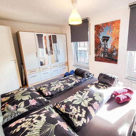 Zentrale Ferienwohnung In Aalen City Mit 4-Sternen 외부 사진