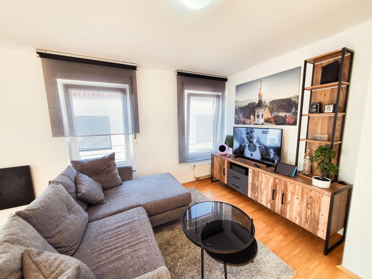 Zentrale Ferienwohnung In Aalen City Mit 4-Sternen 외부 사진