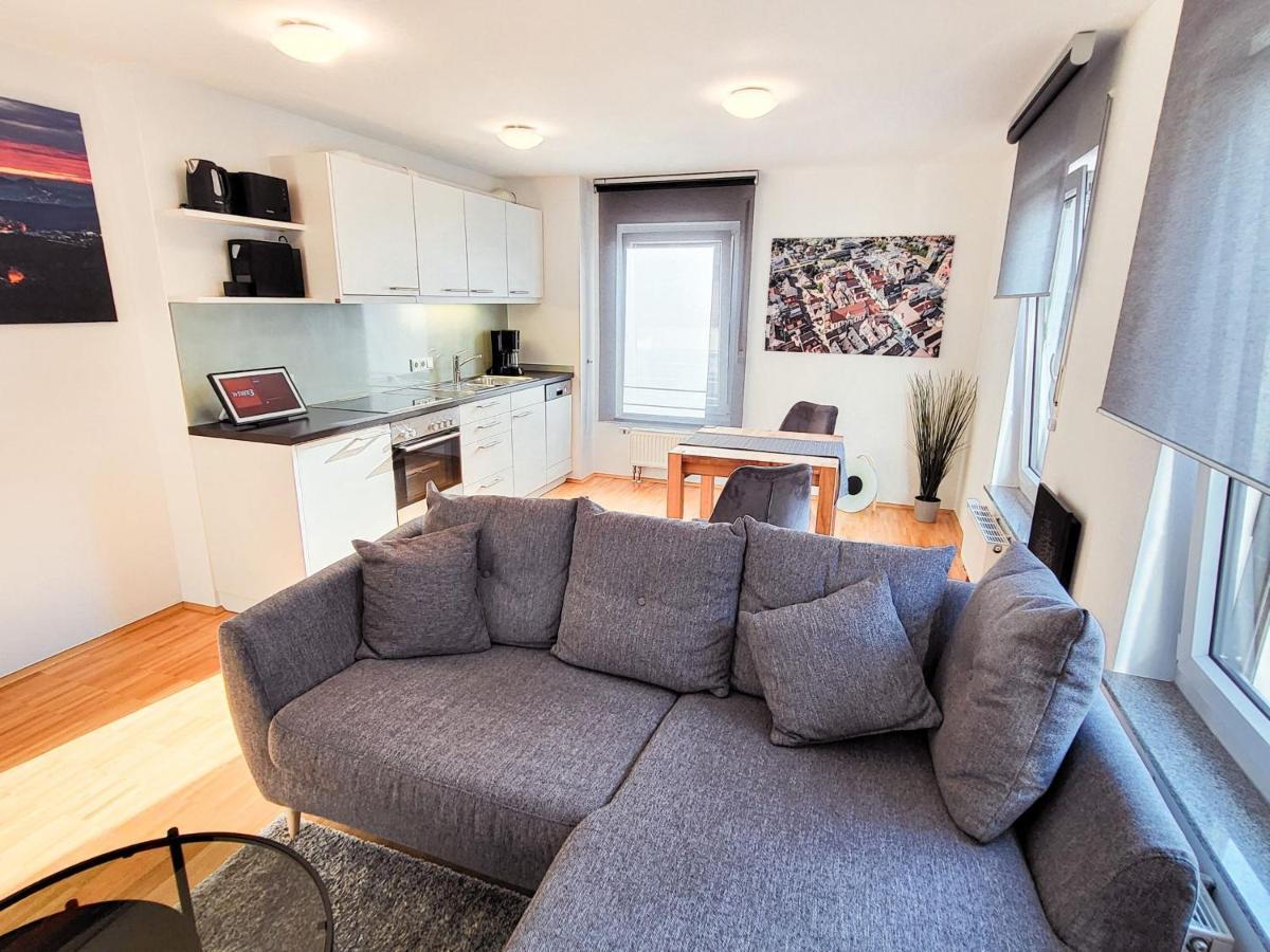 Zentrale Ferienwohnung In Aalen City Mit 4-Sternen 외부 사진